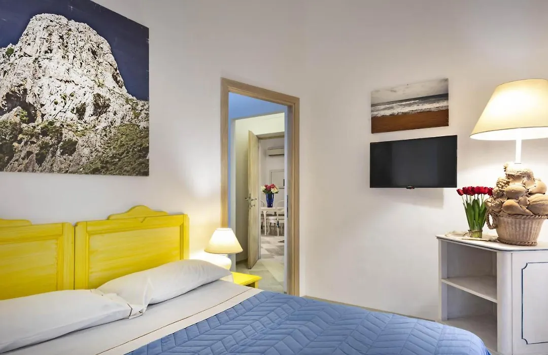 Iconic Luxury Suites-1
